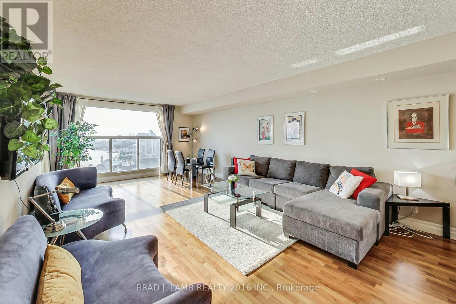 2911-99 Harbour Square, Toronto, ON, M5J 2H2 - 2