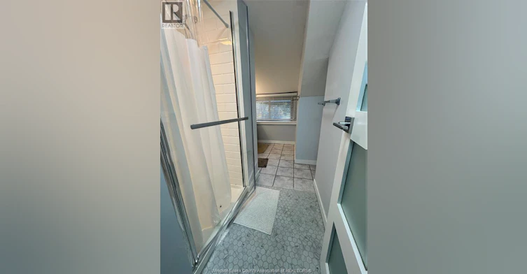 ROOM LVL 2-1124 Janette Avenue, Windsor, ON, N9A 5A5 - 5