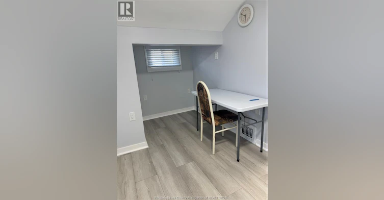 ROOM LVL 2-1124 Janette Avenue, Windsor, ON, N9A 5A5 - 3
