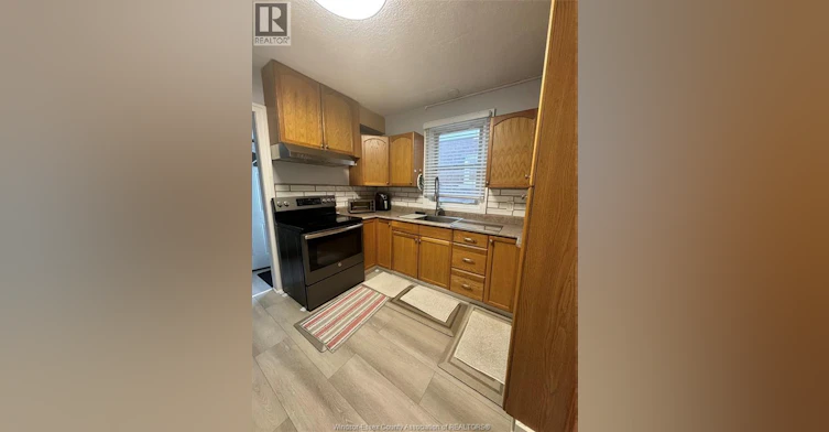 ROOM LVL 2-1124 Janette Avenue, Windsor, ON, N9A 5A5 - 8