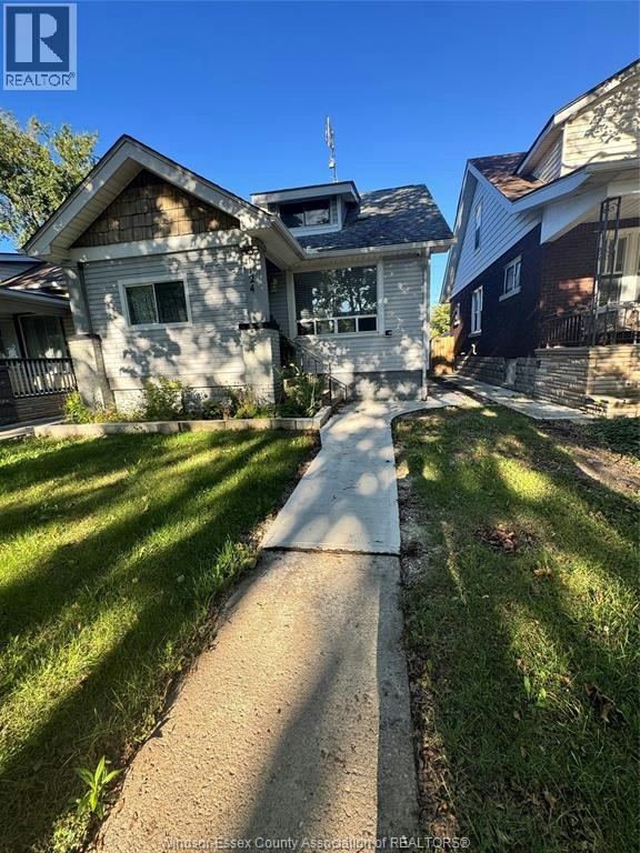 ROOM LVL 2-1124 Janette Avenue, Windsor, ON, N9A 5A5