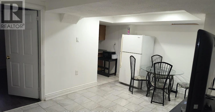 BSMT-60 Charles Brown Road, Markham, ON, L3S 4V3 - 4