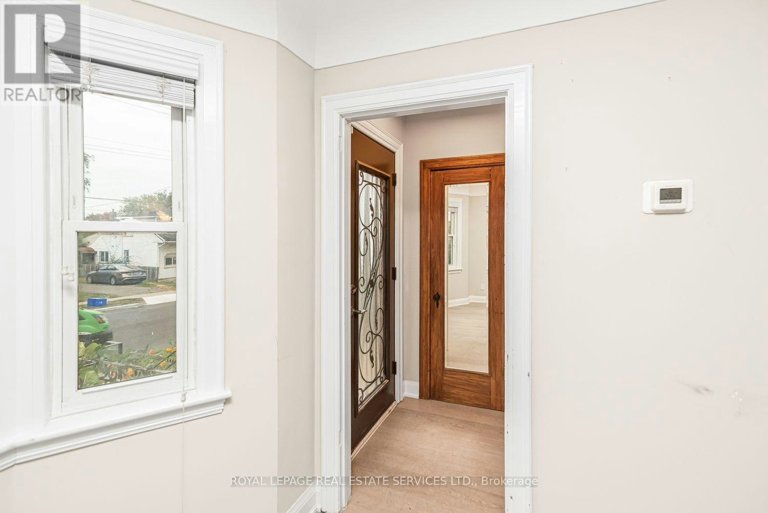 187 2nd Street WEST, Hamilton, ON, L9C 3G2 - 2