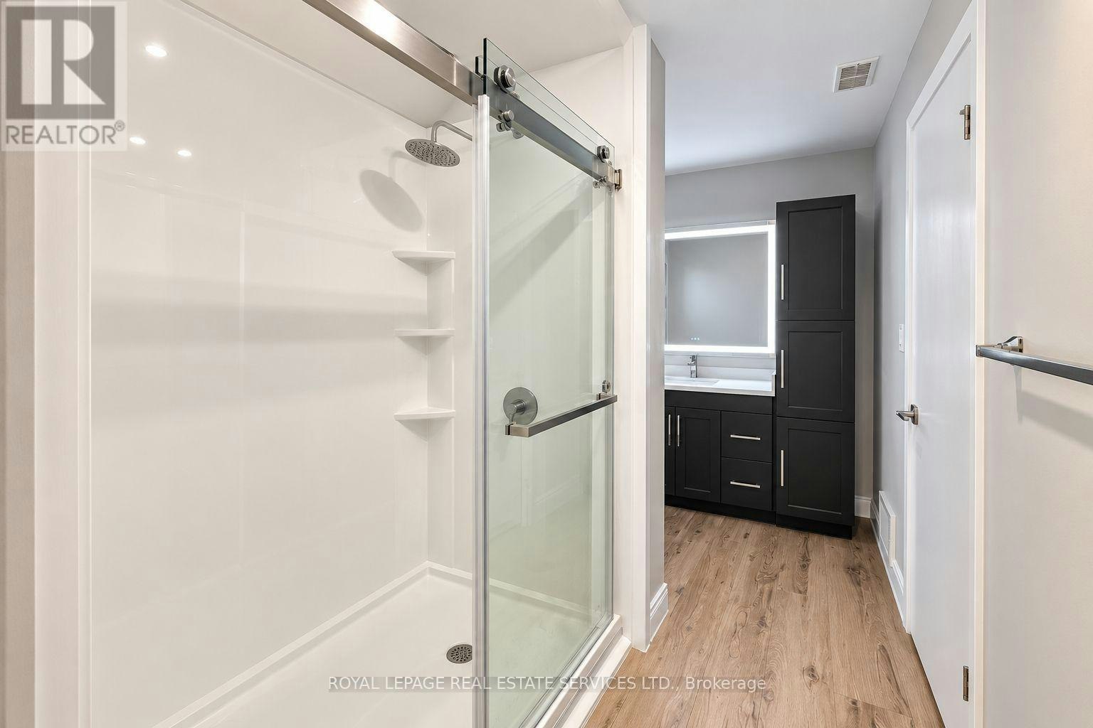 187 2nd Street WEST, Hamilton, ON, L9C 3G2 - 17