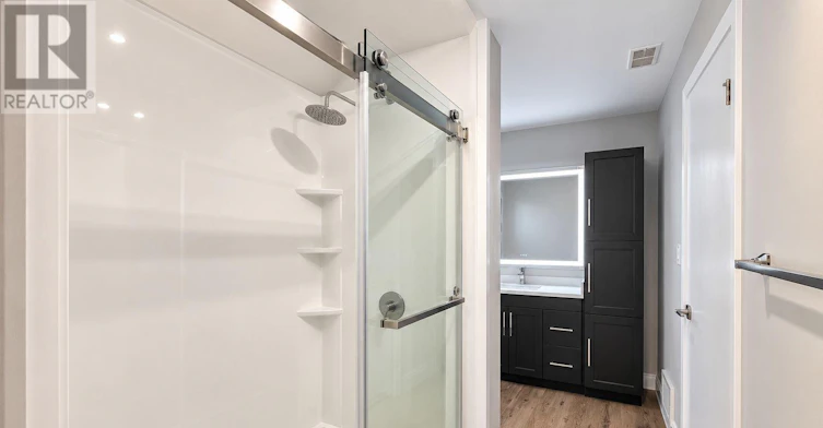187 2nd Street WEST, Hamilton, ON, L9C 3G2 - 17