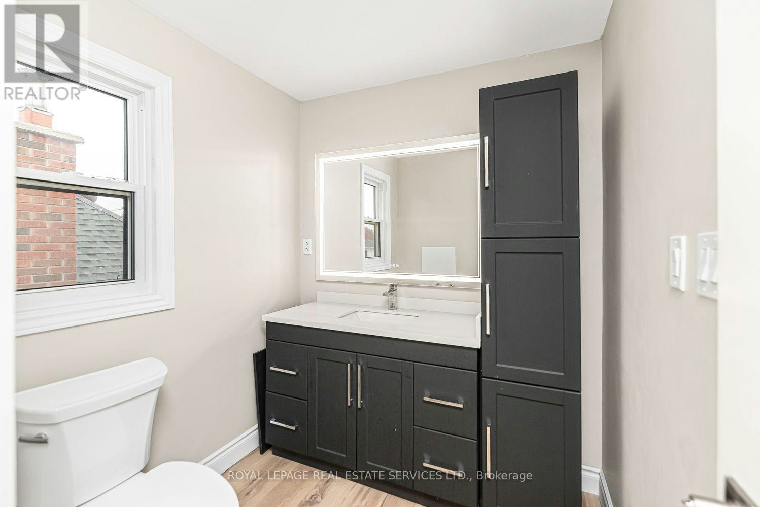 187 2nd Street WEST, Hamilton, ON, L9C 3G2 - 16