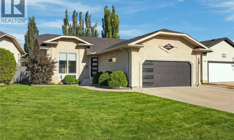 130 Kutz Crescent