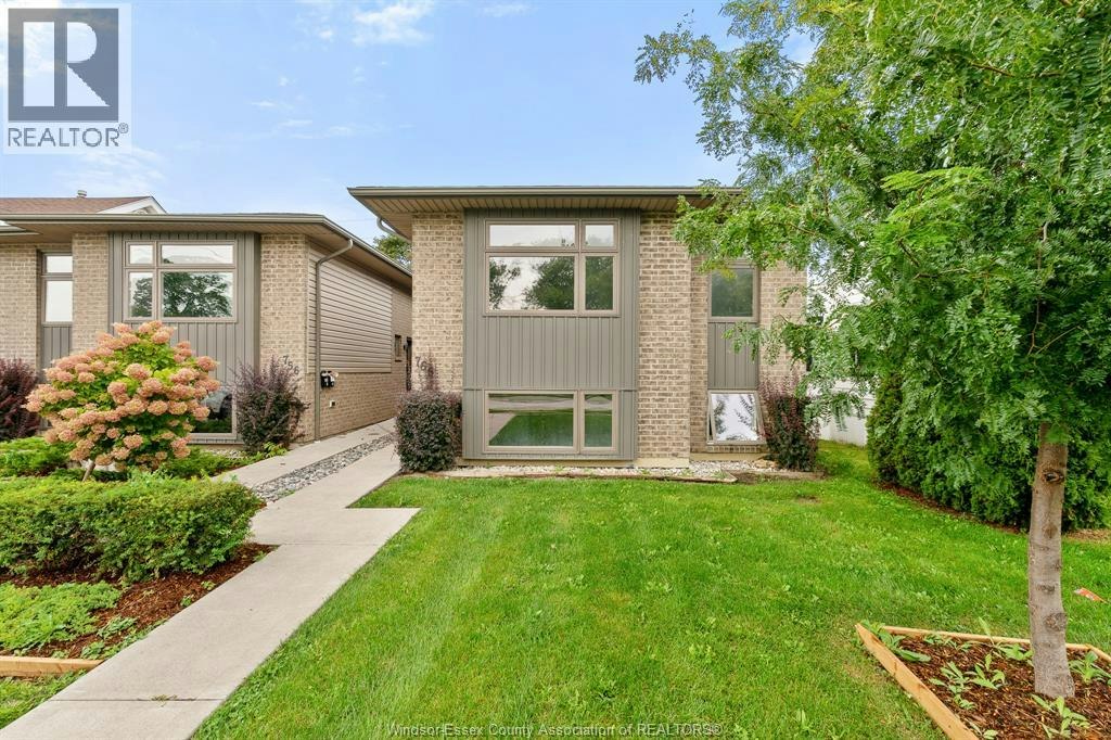 766 Irvine Avenue, Windsor, ON, N8X 2T2 - 3