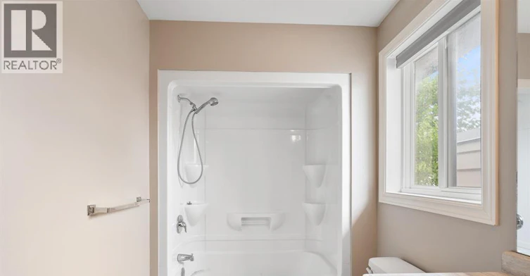 766 Irvine Avenue, Windsor, ON, N8X 2T2 - 23