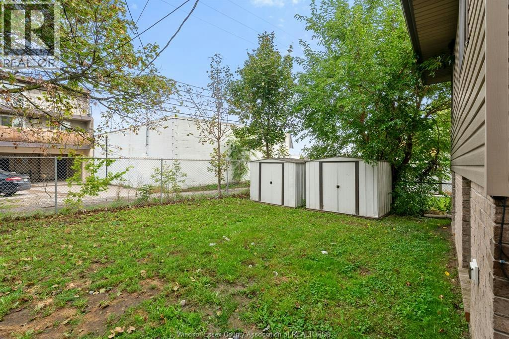 766 Irvine Avenue, Windsor, ON, N8X 2T2 - 24