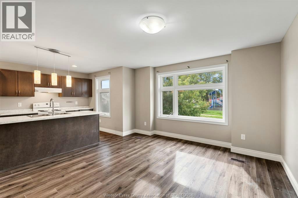 766 Irvine Avenue, Windsor, ON, N8X 2T2 - 10