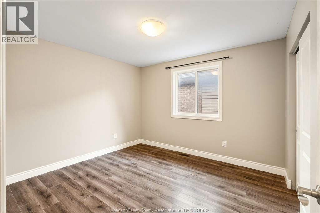 766 Irvine Avenue, Windsor, ON, N8X 2T2 - 20