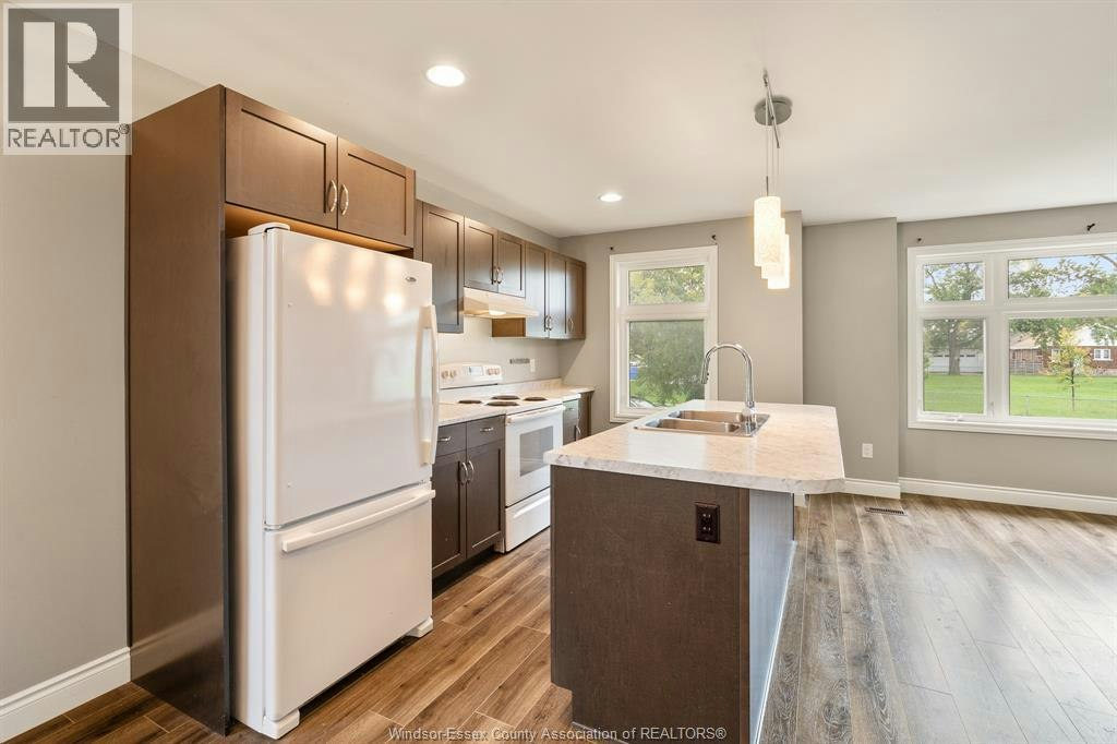 766 Irvine Avenue, Windsor, ON, N8X 2T2 - 6