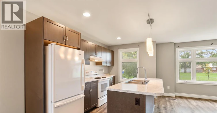 766 Irvine Avenue, Windsor, ON, N8X 2T2 - 6