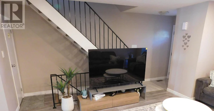 116-70 Fiddlers Green Road, London, ON, N6H 4R4 - 3