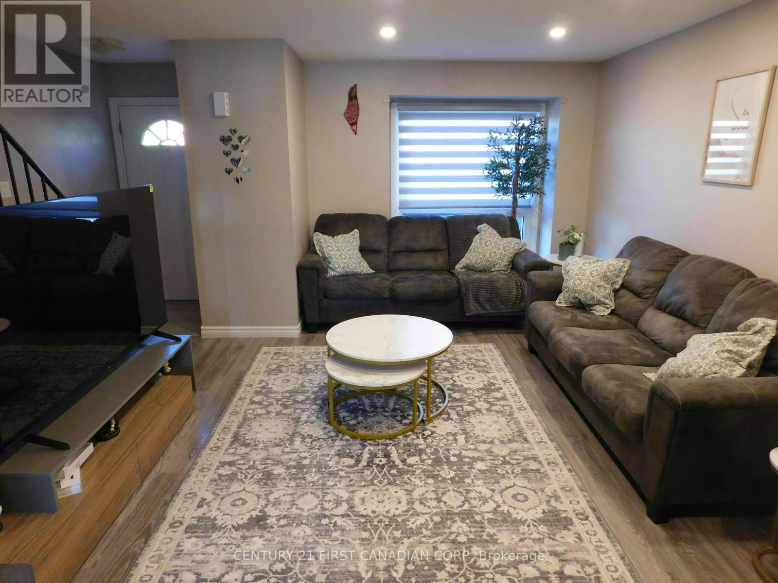 116-70 Fiddlers Green Road, London, ON, N6H 4R4 - 2