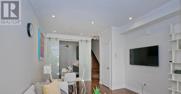 12-20 Hargrave Lane, Toronto, ON, M4N 0A4 - 7