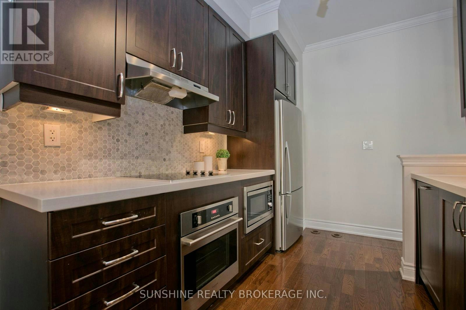 12-20 Hargrave Lane, Toronto, ON, M4N 0A4 - 11