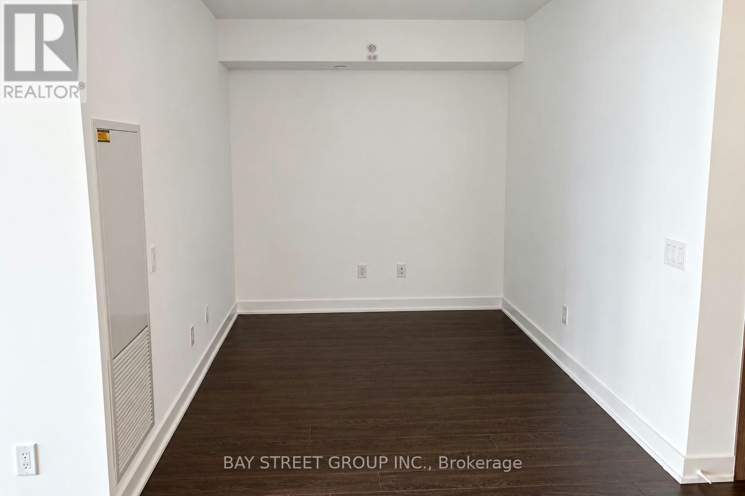 1608-19 Bathurst Street, Toronto, ON, M5V 0N2 - 7