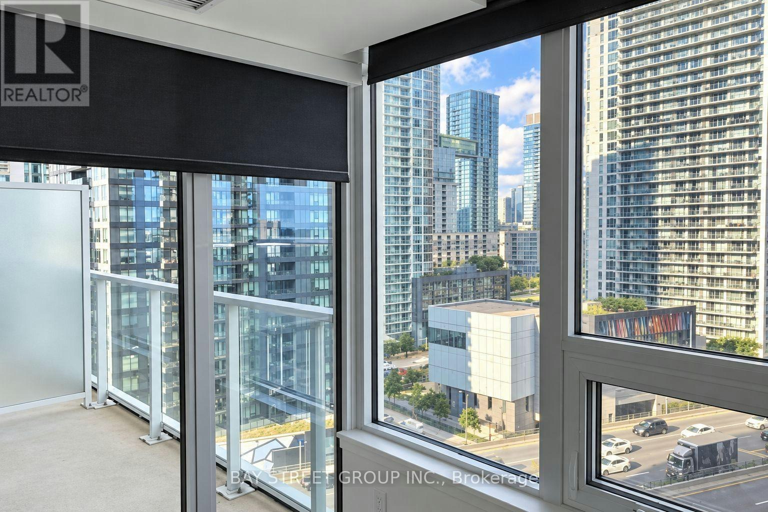 1608-19 Bathurst Street, Toronto, ON, M5V 0N2 - 11