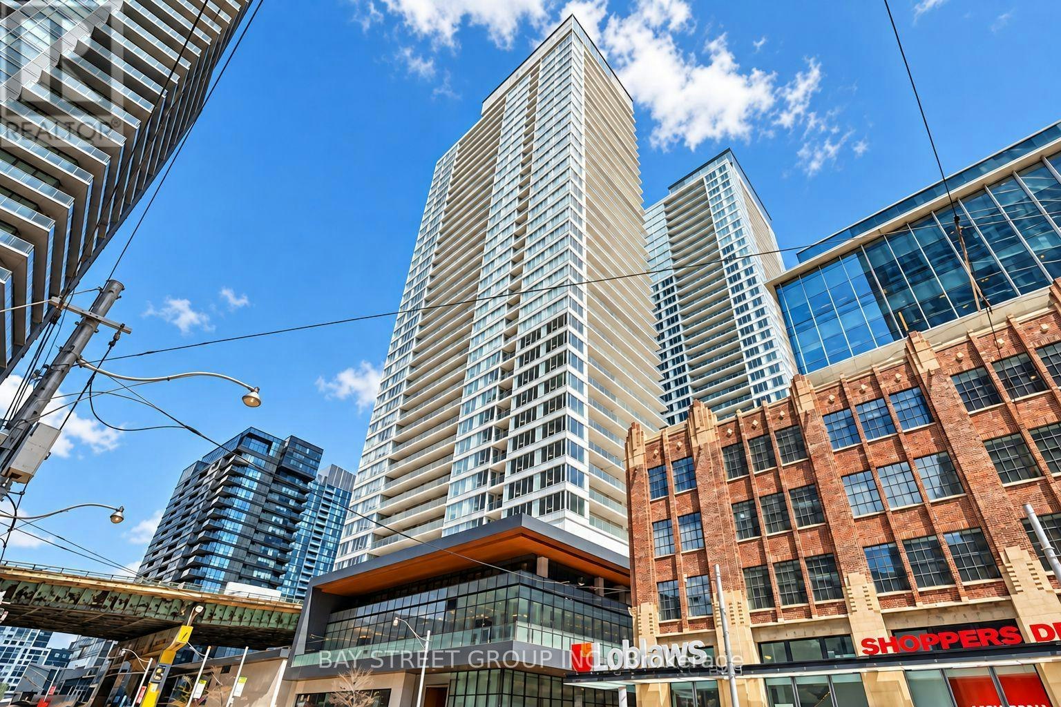 1608-19 Bathurst Street, Toronto, ON, M5V 0N2