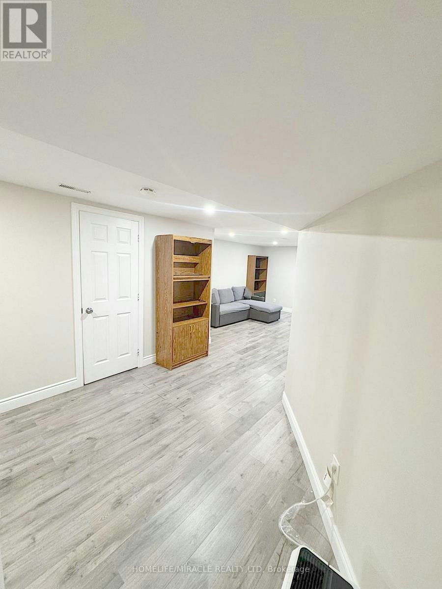 925 Byron Street N, Whitby, ON, L1N 4P2 - 2