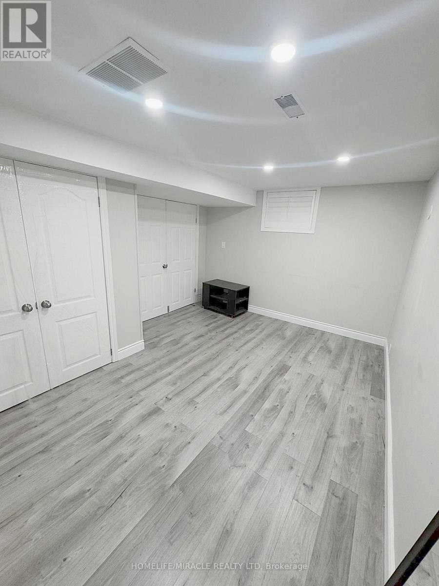925 Byron Street N, Whitby, ON, L1N 4P2 - 4