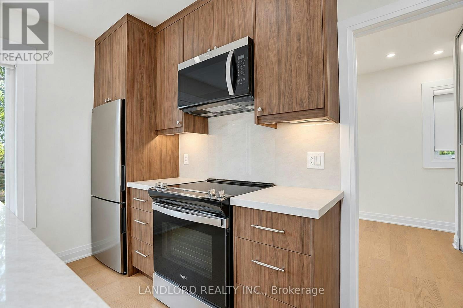 1-92 Neville Park Boulevard, Toronto, ON, M4E 3P8 - 3