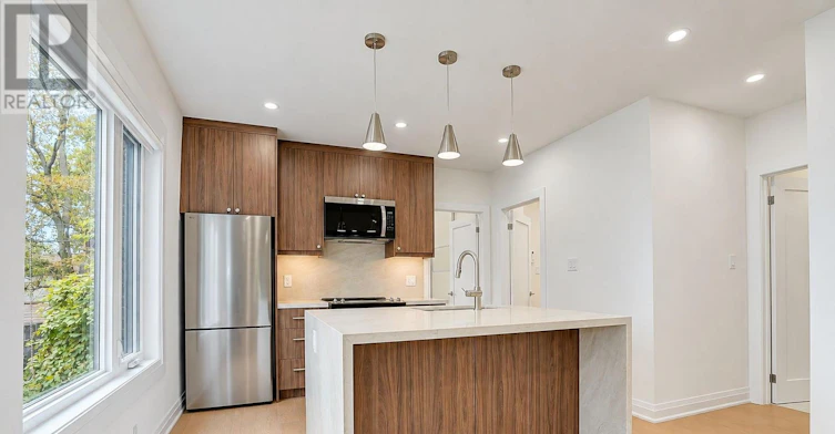 1-92 Neville Park Boulevard, Toronto, ON, M4E 3P8
