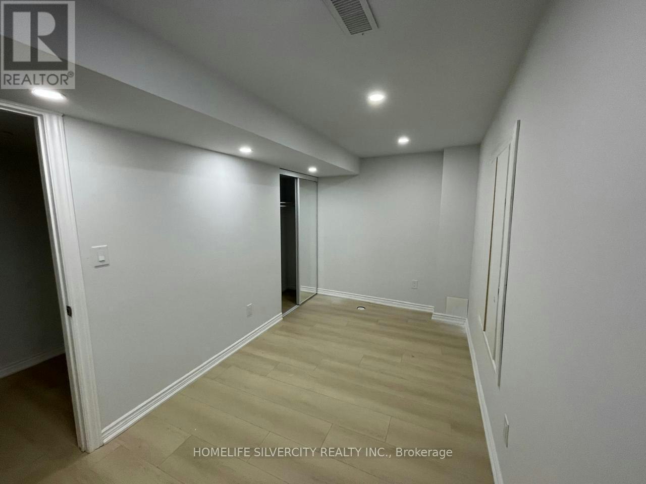 2-29 Dunstable Drive, Whitby, ON, L1M 2L8 - 3