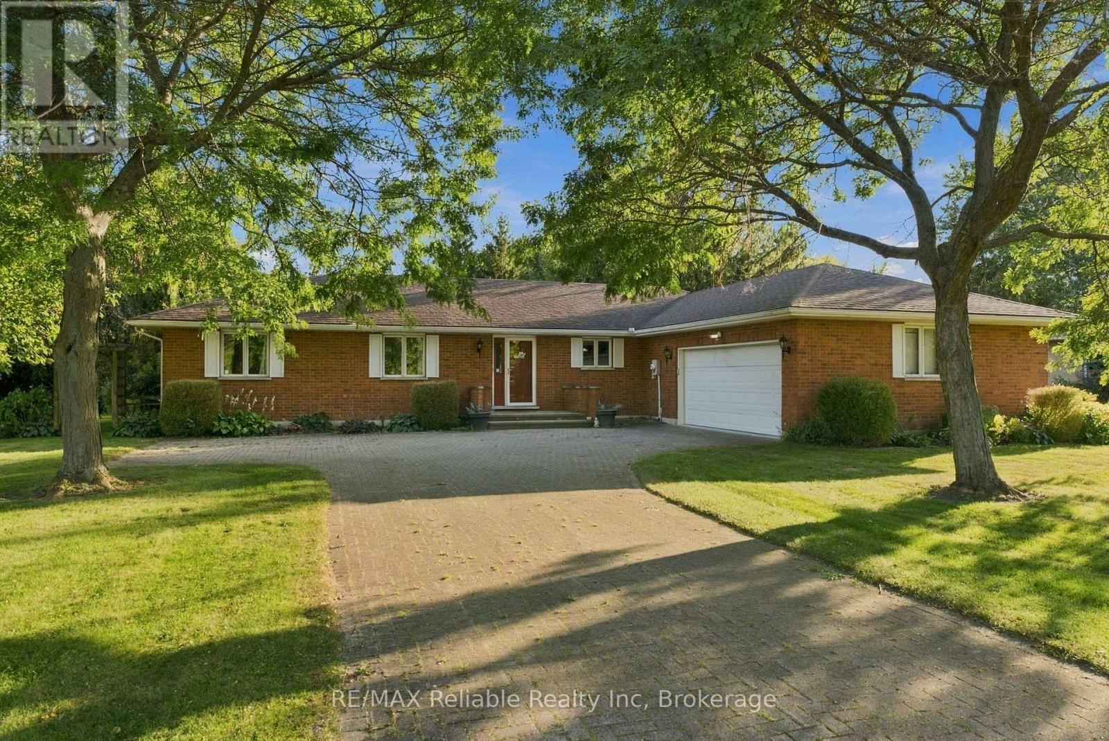 33895 Bissonette Avenue, Bluewater, ON, N0M 2T0