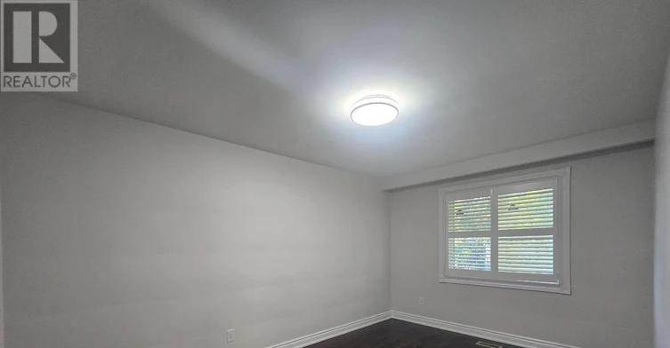 24 Roskell Crescent, Toronto, ON, M3J 1E1 - 14