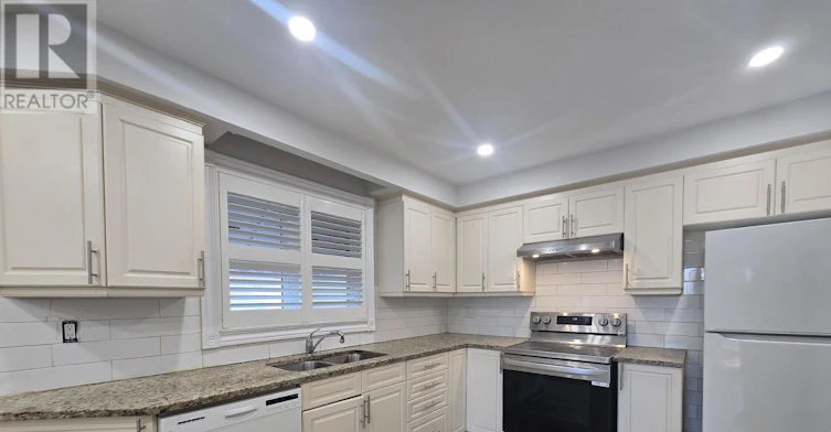 24 Roskell Crescent, Toronto, ON, M3J 1E1 - 8