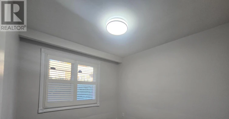 24 Roskell Crescent, Toronto, ON, M3J 1E1 - 18