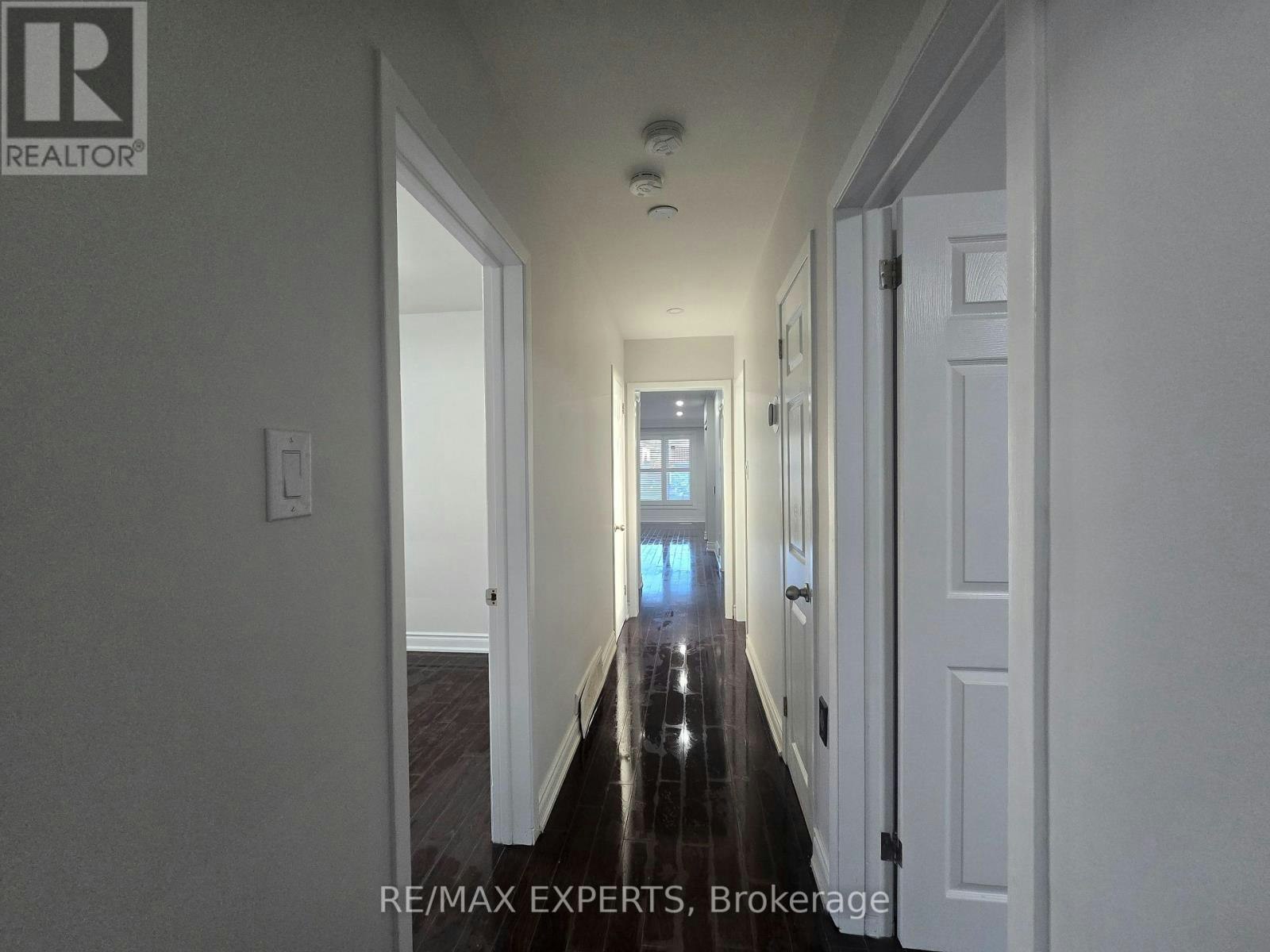 24 Roskell Crescent, Toronto, ON, M3J 1E1 - 13