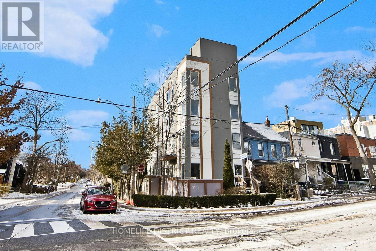 200-243 Niagara Street, Toronto, ON, M6J 2L7 - 2