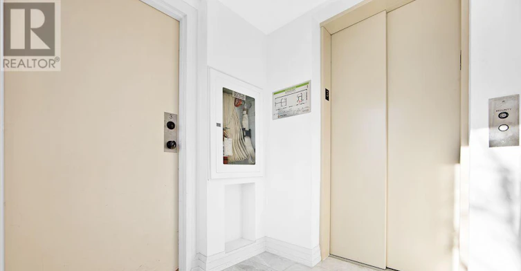 200-243 Niagara Street, Toronto, ON, M6J 2L7 - 3