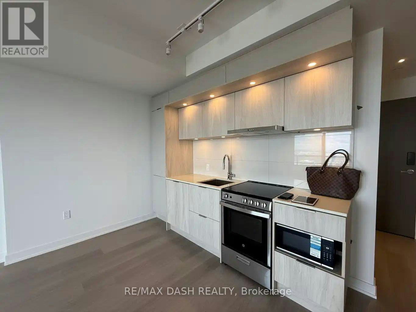 5604-448 Burnhamthorpe Road W, Mississauga, ON, L5B 0R4 - 4