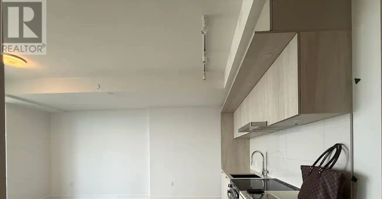 5604-448 Burnhamthorpe Road W, Mississauga, ON, L5B 0R4 - 5