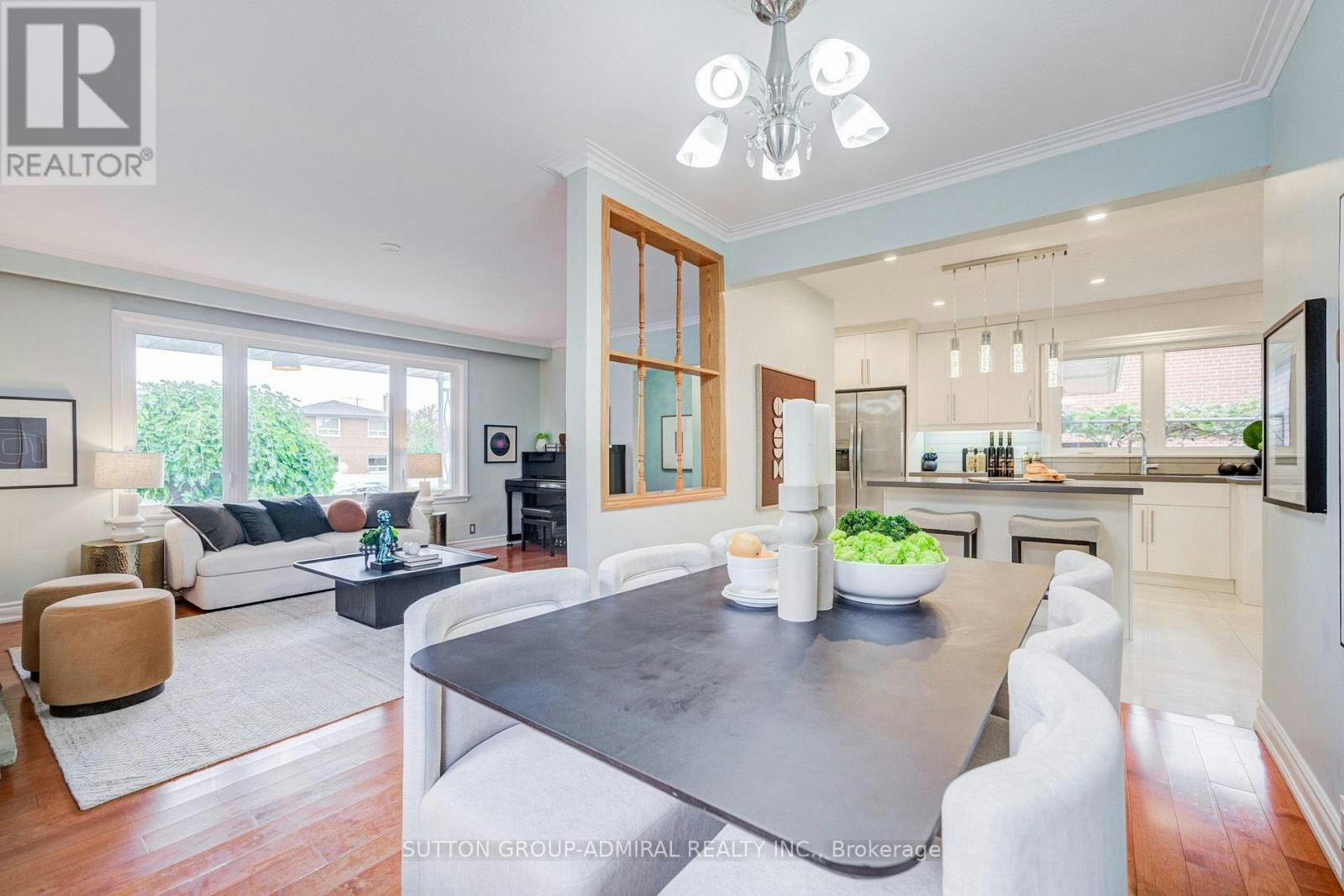 193 The Westway, Toronto, ON, M9R 1E7