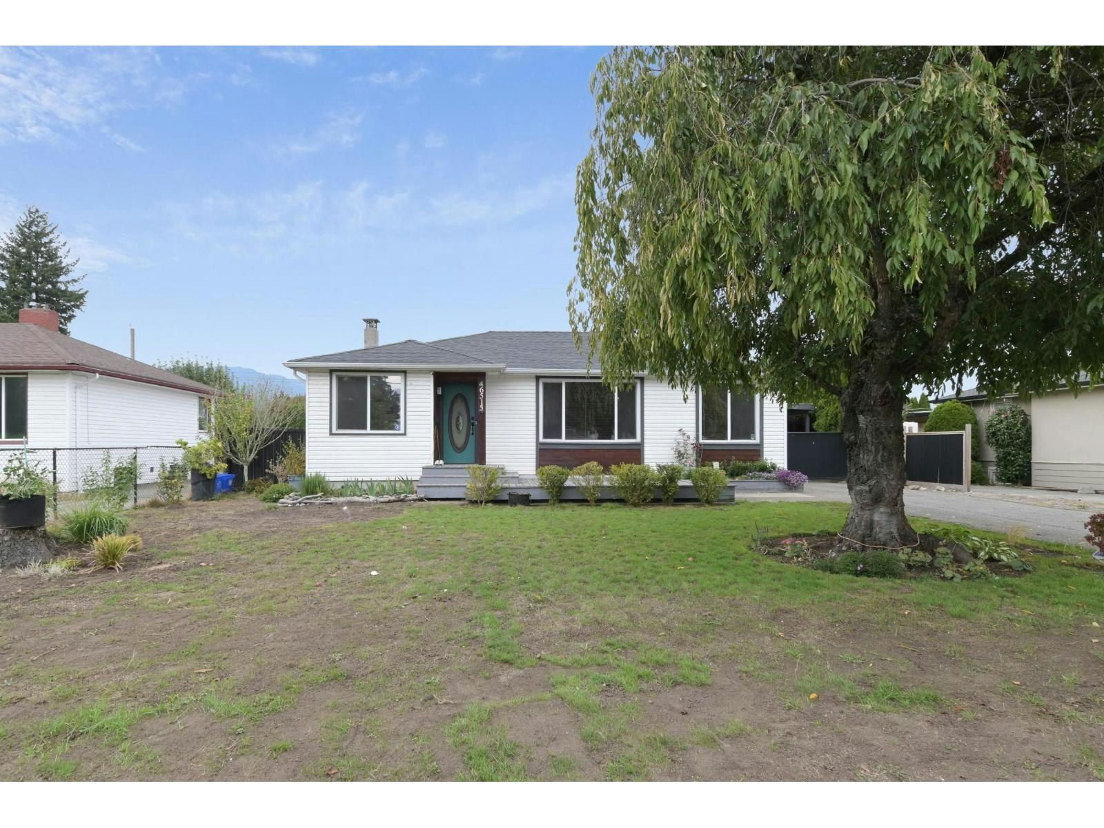 Upper House-46515 Portage Avenue, Chilliwack, BC, V2P 3G3