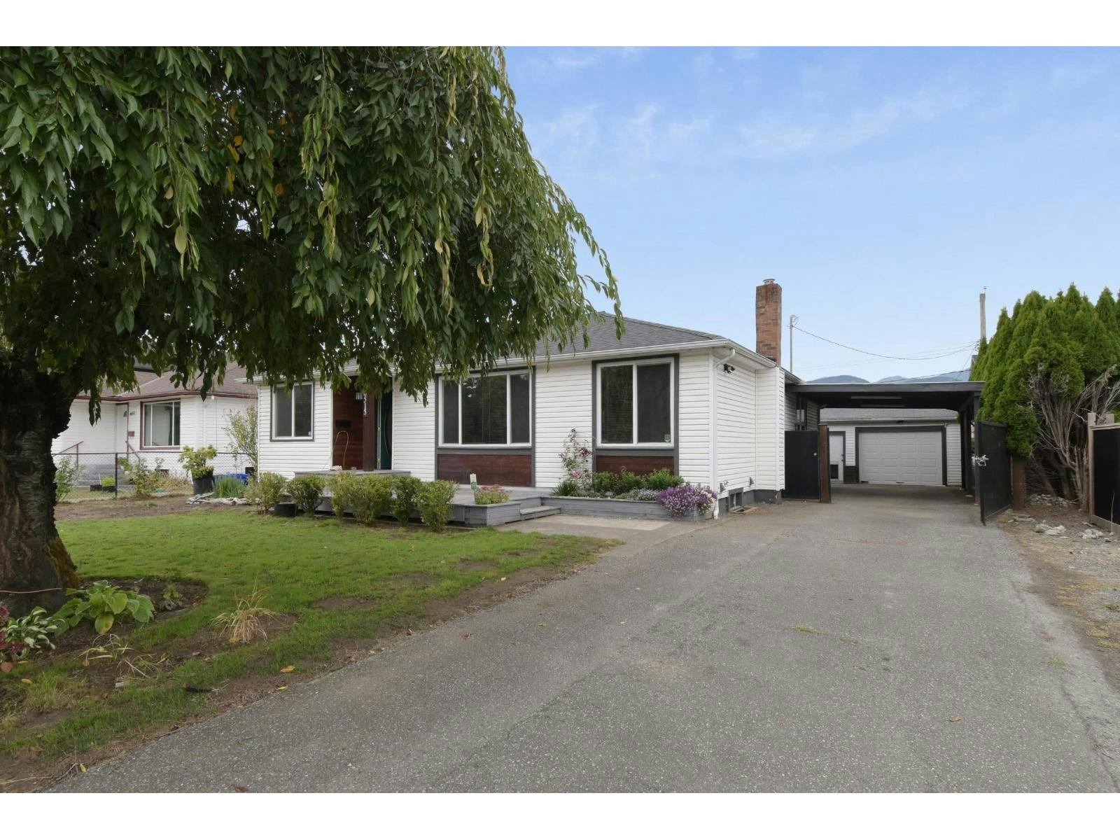 Upper House-46515 Portage Avenue, Chilliwack, BC, V2P 3G3 - 2