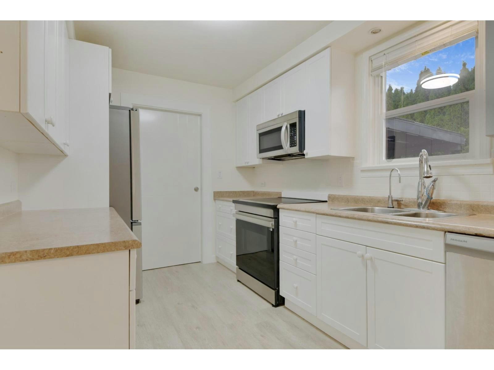 Upper House-46515 Portage Avenue, Chilliwack, BC, V2P 3G3 - 8