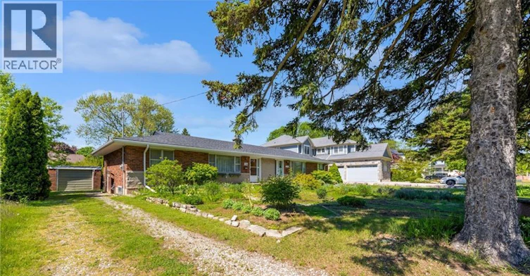 236 Pine Cove Road, Burlington, ON, L7N 1W2 - 2