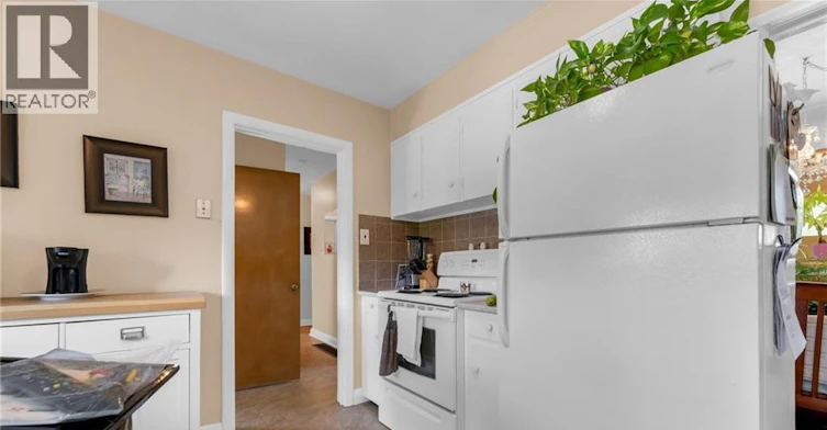 236 Pine Cove Road, Burlington, ON, L7N 1W2 - 6