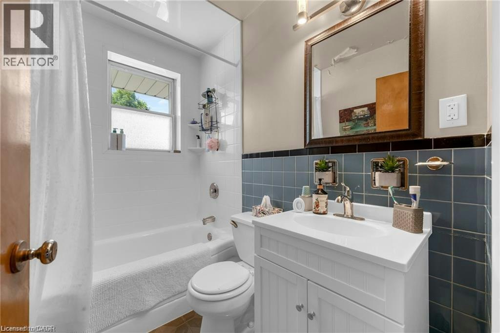 236 Pine Cove Road, Burlington, ON, L7N 1W2 - 10