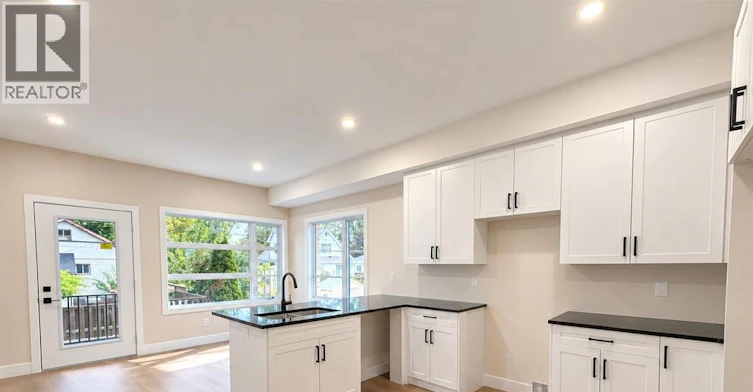 2420 Bernard, Windsor, ON, N8W 4S1 - 3