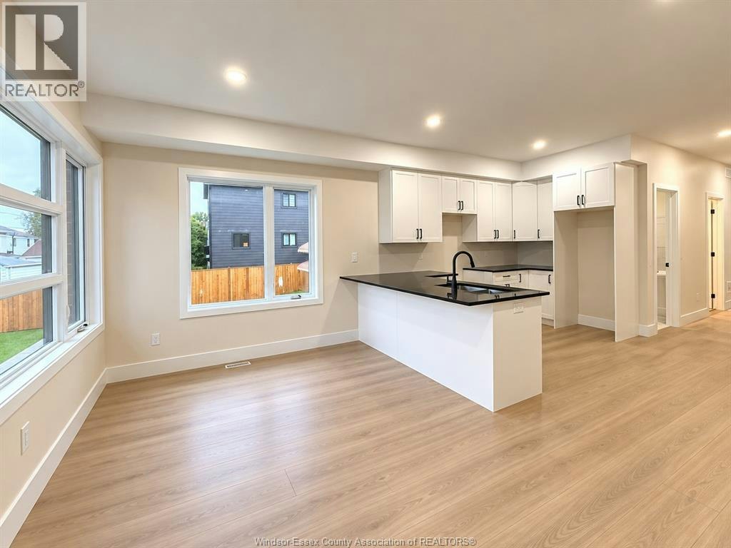 2420 Bernard, Windsor, ON, N8W 4S1 - 5
