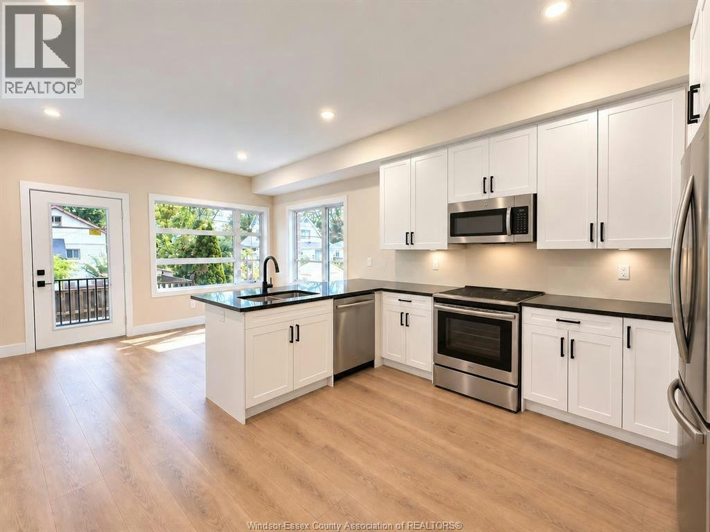 2420 Bernard, Windsor, ON, N8W 4S1 - 2