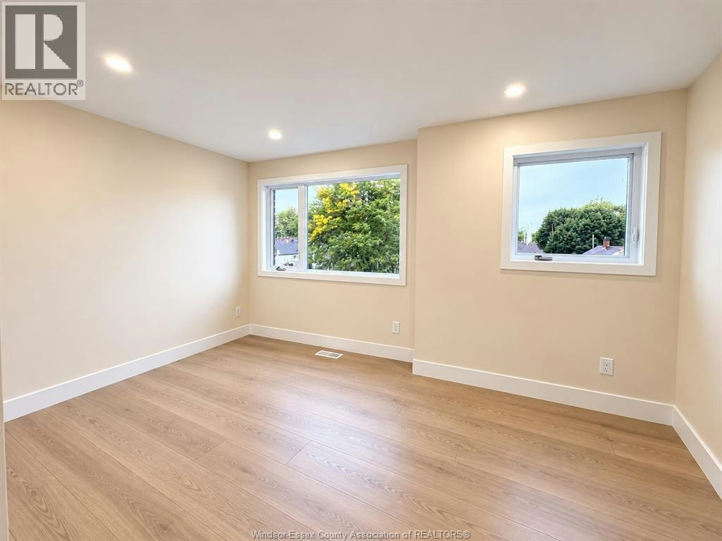 2420 Bernard, Windsor, ON, N8W 4S1 - 4